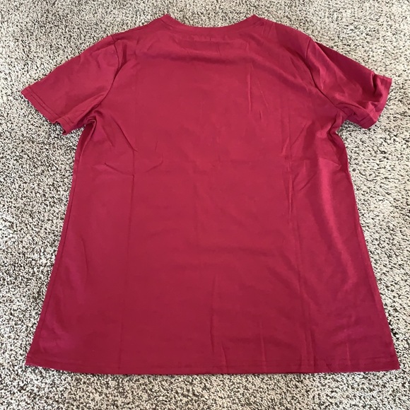 “I don’t know Margo” Christmas Tee - Picture 2 of 5